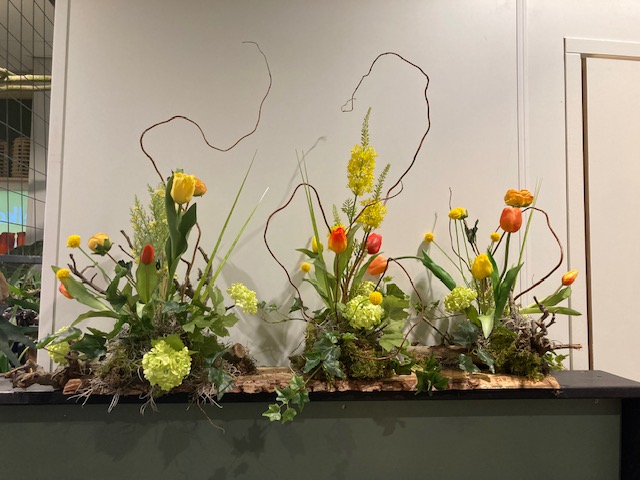 zijde bloemwerk op aanvraag  Langwerpig 90cm