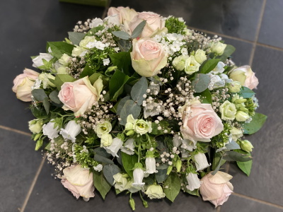 Rouwbloemstuk 71 Druppel 90 cm
